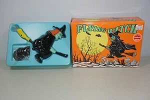 Vintage Flying Witch Battery Operated Halloween Toy In Original Box From Kay-Bee - Picture 1 of 17