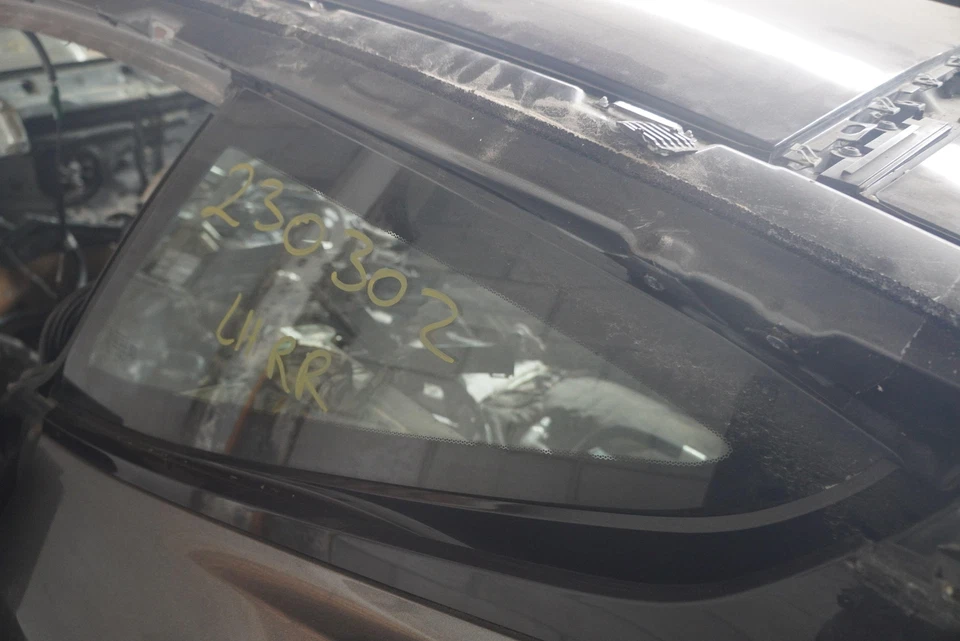 Cuarto trasero izquierdo panel ventana vidrio cupé HY53-N29751-BA Aston Martin DB11 2017 Foto 1 de 2