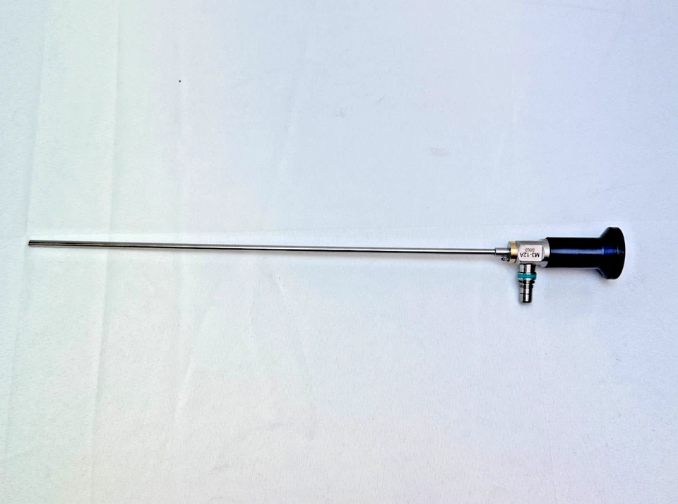 Cistoscopio autoclavable ACMI M3-12A dorado 4 mm 12 °, urología Foto 1 de 4
