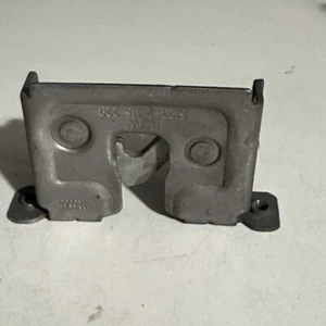 2008-2013 BMW M3 335i - HOOD Latch / LOCK 7115229 - Bild 1 von 3