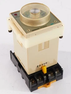 Omron H3BA-8H 0.05s-300h 100/110/120VAC 50/60Hz 5A 250VAC /w Omron Relay Socket - Picture 1 of 7