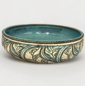 Susan Brown Freeman Bowl Incised Reticulated HandCrafted Blue Brown Signed 9.5”W - Picture 1 of 8
