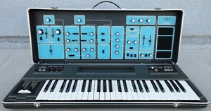 Moog Sonic Six - Vintage Analog Synthesizer - Pro-serviced w/Restoration  - Picture 1 of 7