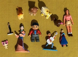 Trödel Schubladen Konvolut Spielzeug Ryan’s World, Frozen, Katzen und mehr - Bild 1 von 5