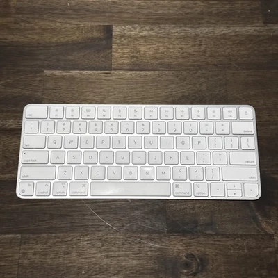 Teclado delgado Apple Magic Keyboard A2450 blanco inalámbrico Bluetooth Mac Foto 1 de 4