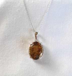 11.55 Ct. Quartz Solitaire & Diamond 14K White Gold Necklace - Bild 1 von 6