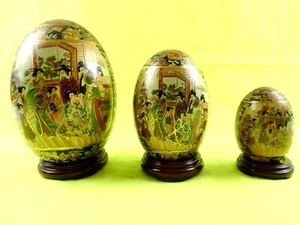 Vintage Chinses Satsuma Egg Hand Painted Porcelain with Wooden Stand Set of 3 - Picture 1 of 12