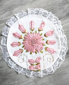Handmade Floral Ribbon Embroidery Tortilla Warmer Holder Kitchen Tortillero - Picture 1 of 5