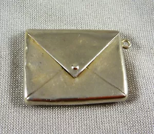 ANTIQUE ESTATE HALLMARKED STERLING SILVER ENVELOPE SHAPED STAMP CASE HOLDER - Picture 1 of 4