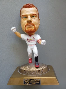 Vtg MARK McGWIRE 70 Home Runs 1998 Ceramic Figure -LOOSE - Picture 1 of 2