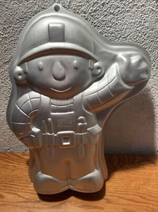 Wilton Aluminum Bob The Builder Cake Pan Mold 15" x 11" X 2" - Bild 1 von 3