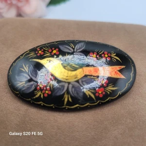 Vintage Russian Gold Bird Brooch Pin Hand Painted Lacquered Flower - Picture 1 of 6