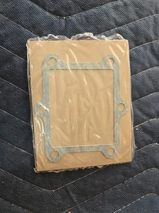 OEM Honda Intake Reed Valve Gasket CR250  - Picture 1 of 2