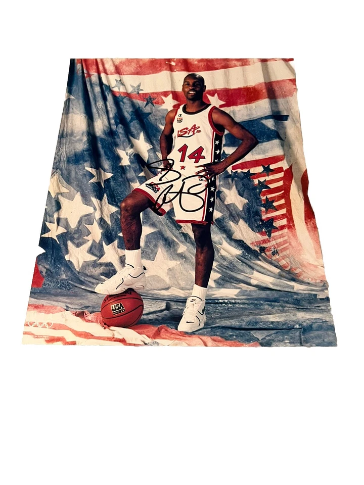 GARY PAYTON SIGNED 8X10 PHOTO USA BASKETBALL SEATTLE SUPERSONICS AUTOGRAPH AUTO - Image 1 of 1