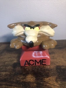 Rare ￼Looney tune wile coyote salt and pepper shakers Stackable￼ - Picture 1 of 17