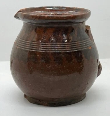 Early decorated redware pot with broken handle, 5.5" tall - Image 1 of 4