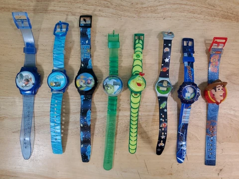 Vintage Disney/Pixar & The Grinch Plastic Watches Lot of 8 Rare Cover
