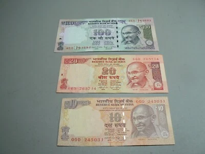 India Lot of 3 x Banknotes 2014 10, 20, 100 Rupees - Image 1 of 4