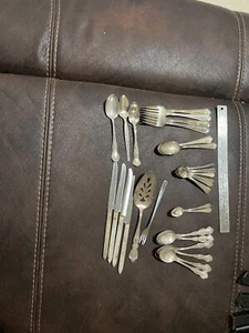 Konvolut Vintage Versilbertes Besteck Löffel Gabeln Messer Servierteile - Bild 1 von 12