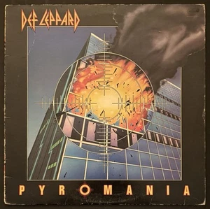 DEF LEPPARD Pyromania LP 1983 Mercury 422-810 308-1 M-1 - VG+      PHOTOGRAPH - Picture 1 of 5