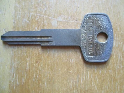 DA23 se adapta a DATSUN NISSAN 280ZX, MAXIMA, 810, Subaru Brat, DL, Gl, Impreza, Justy Foto 1 de 2