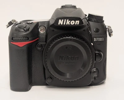 NIKON D7000 BODY ONLY (SHUTTER COUNT 12823) - Image 1 of 4