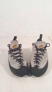 Mad Rock Mens Climbing Shoes Size 10 Black & Gray - Picture 1 of 4