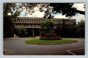 Iowa City IA, University Nursing Building Garden Entrance Chrome Iowa Postcard - Picture 1 of 2