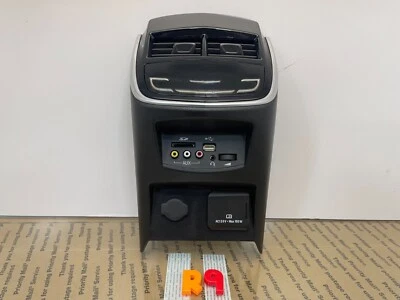 13-14 Cadillac XTS - центральная консоль задние вентиляционные отверстия с панелью климат-контроля OEM - Изображение 1 из 4