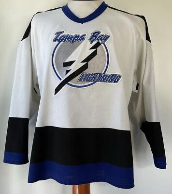 Vintage CCM MASKA Tampa Bay Lightning Stitched Jersey Size Medium - Image 1 of 4