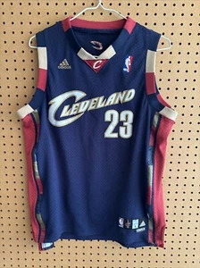 Lebron James Cleveland Cavaliers Basketball Jersey Youth Large +2 Length NBA - Picture 1 of 12