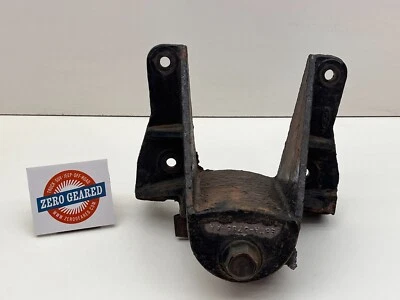 Soporte y grillete de suspensión de resorte de hoja delantera trasera Ford F450 88-97 E8TA-5785-AA Foto 1 de 4