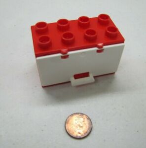 Lego Duplo STORAGE AMBULANCE MEDICINE FIRST AID TOOL BOX PIZZA BAKERY OVEN Item