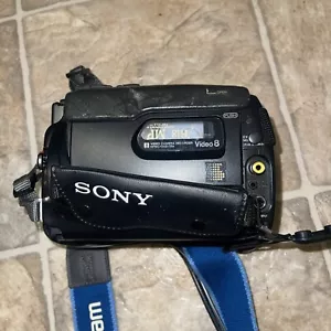 Sony Handycam CCD-TR4 6x Video8 Camcorder Player Parts Only (Not Focusing) - Picture 1 of 5