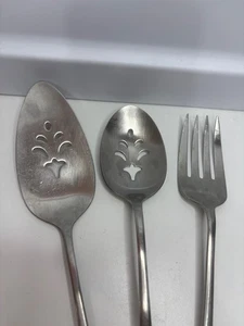 Oneida Patrick Henry Set of 3 Serving Pieces Community Stainless Flatware Lot - Picture 1 of 7