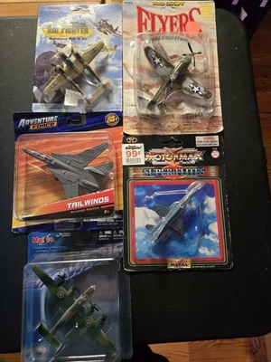 老式 Tailwinds Road Champs Maisto 压铸军用飞机 5 件装 — 第 1/4 张图片