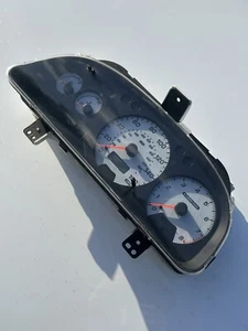Cluster de relojes Subaru Impreza Classic Speedo 2.0 Turbo GT RHD NSG041R 85014FA56 - Imagen 1 de 10