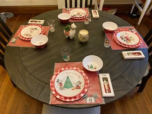 Pottery Barn Holiday Mickey Mouse Plate+Bowl Disney Christmas party kids SET 8 , - Picture 1 of 24