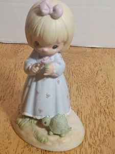 Precious-Moments - figurine IL SIGNORE PUÒ RUGIADARE QUALSIASI COSA #795208 - Foto 1 di 12