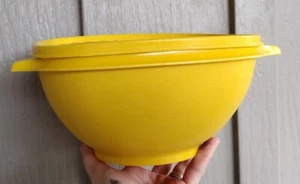 TUPPERWARE Yellow Servalier Bowl #836-3 w/Lid #837-3 - Picture 1 of 5
