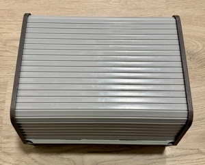 Suncom Nintendo NES Docking Bay 20 Retro Video Game Holder Case Vintage - Good - Picture 1 of 10