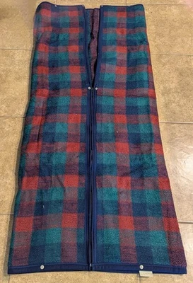 Biederlack Cuddle Wrap Blanket PlaidDesign Snap Zip Stadium Wearable 68x53 - Image 1 of 4
