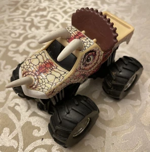 Mattel Hot Wheels Monster Jam Truck Jurassic Attack Triceratops Friction Truck - Picture 1 of 9