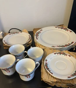 POINSETTIA & RIBBONS Christmas Tienshan Fine China Set 16 , Cups/Plates Holiday - Picture 1 of 7