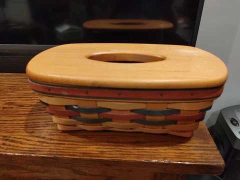 Longaberger 1998 Long Rectangle Kleenex Tissue Basket, plastic liner & Wood Lid Cover
