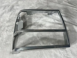 Headlight Door Bezel Passenger Right Side Ranger 91-94 Bronco 89-92 Chrome - Bild 1 von 6
