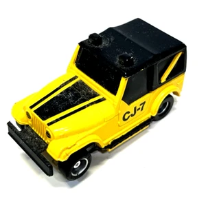 TYCO 1/64 Jeep Yellow Slot Car - Picture 1 of 8