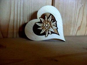 Zirbenherz - Zirbe - Herz mit Edelweiss - Zirbenduft - Bild 1 von 1