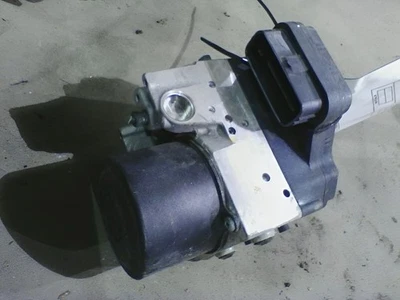 2006-2008 Toyota RAV4 ABS Anti Lock Brake Pump Assembly 4x2, w/o third seat OEM Foto 1 de 4