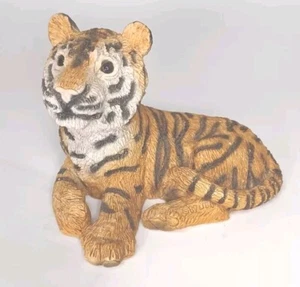 Figurina Vintage United Design Stone Critters Tiger Sitting 1987 - Foto 1 di 7